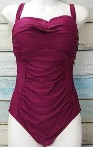 MERONA Berry One Piece Swimwear sz: 34C‎